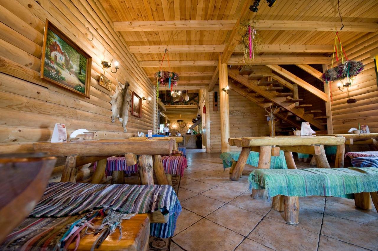 Bed and Breakfast Karczma Biesiadna Dalnia Exterior foto