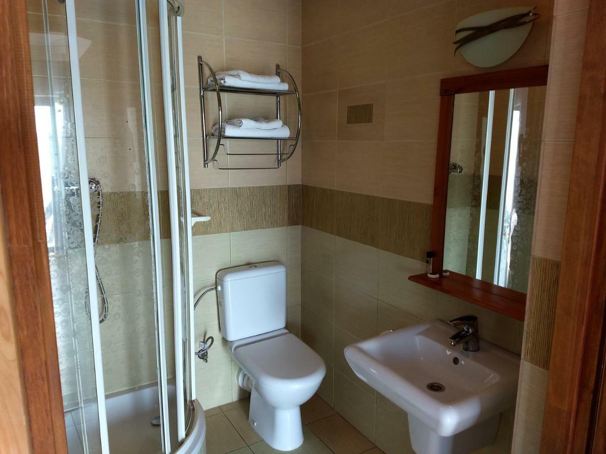 Bed and Breakfast Karczma Biesiadna Dalnia Exterior foto